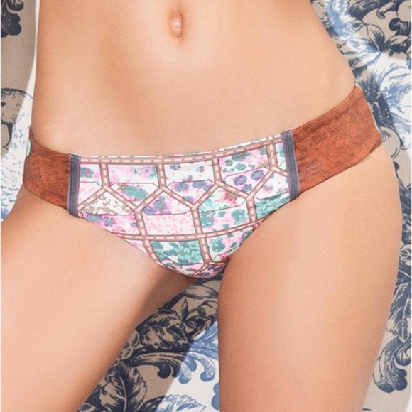 NWT Maaji Smokey‎ Perlino Reversible Bikini Bottom [SZ Small ] - Picture 5 of 5